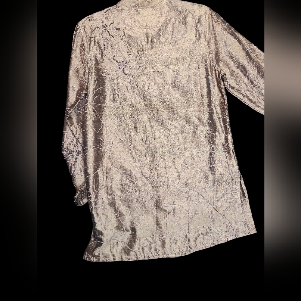 Chico's Metallic Gold 100% Silk Embroidered And Beaded Top Size 0 (S/M) - Picture 3 of 4